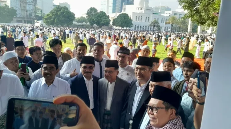 Dien Syamsudin Ajak Umat Jaga Persatuan