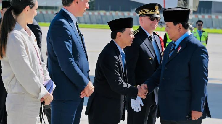 Presiden Prabowo Pantau Situasi Iduladha di Tanah Air dari Prancis