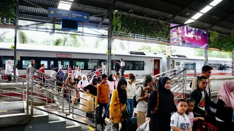 KAI Tanjungkarang Catat 20.800 Tiket Terjual Selama Libur Panjang