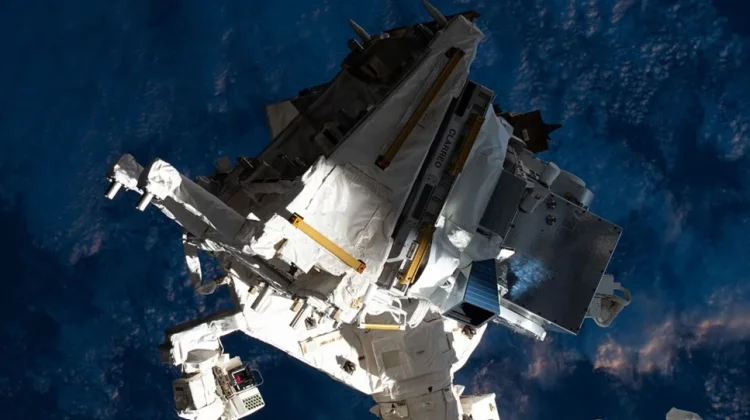 Instrumen Kalibrasi Satelit Pengamat Bumi Berhasil Dipasang di ISS