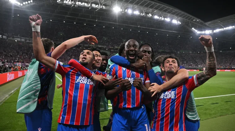 Kemenangan Manis dan Perpisahan Oliver Glasner Bersama Crystal Palace