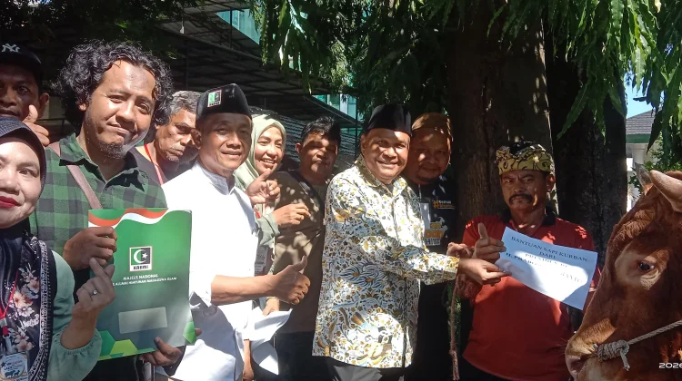 MN KAHMI Sembelih 23 Hewan Kurban, Daging Dibagikan untuk Warga