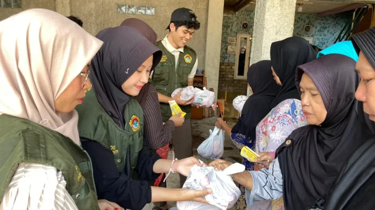 Pererat Ukhuwah, Ribuan Paket Daging Kurban Disalurkan di Bogor