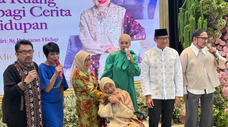 Rilis Buku Cermin Diri, Mien R. Uno Beri Pesan untuk Generasi Muda