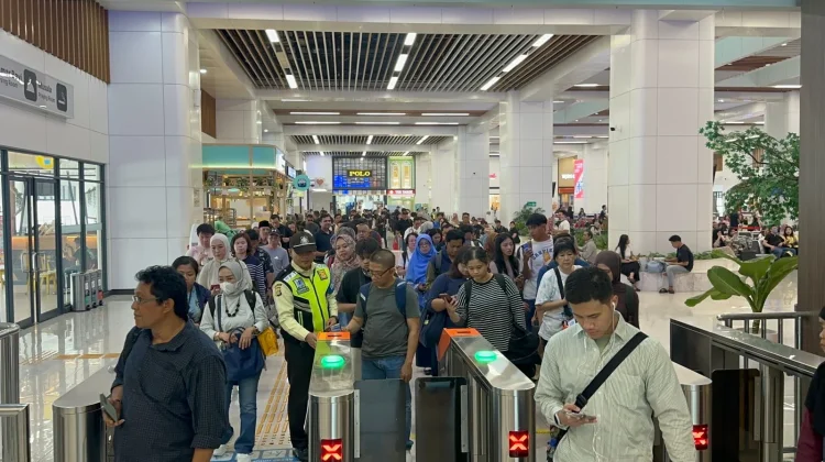 Long Weekend Akhir Mei, Penumpang Whoosh Naik 15 Persen