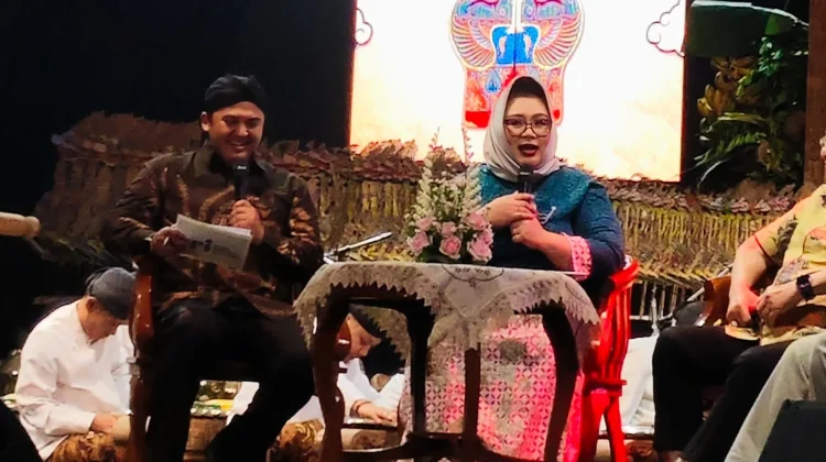 Akrab dengan Teknologi, Ketua DNIKS: Lansia Makin 'Up to Date'
