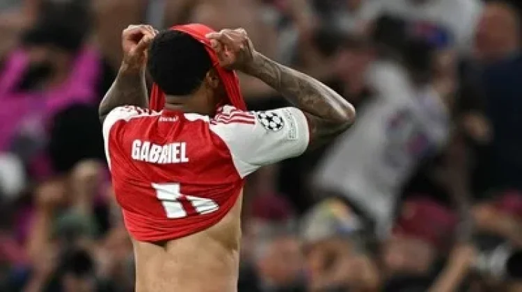 Biar Kalah dari PSG, Arsenal Tetap Ukir Sejarah