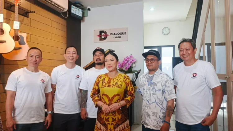 Bermusik Jadi Cara Kreatif Menjaga Mental Sekaligus Menciptakan Peluang Kerja