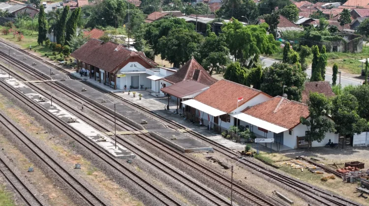 Keberangkatan Penumpang Stasiun Prupuk Naik 21,96 Persen