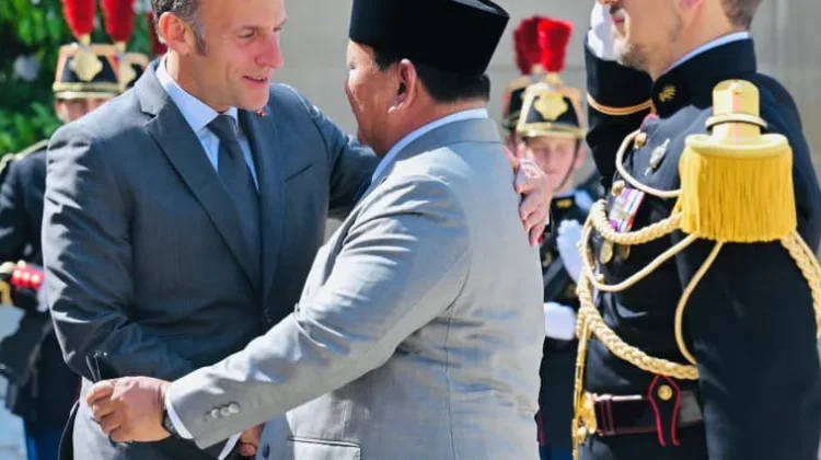 Teddy Sebut Presiden Prabowo Harus Bangun Kedekatan dengan Banyak Pemimpin Dunia