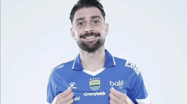 Usai Juara Bersama Persib, Frans Putros Bersiap Tampil di Piala Dunia 2026