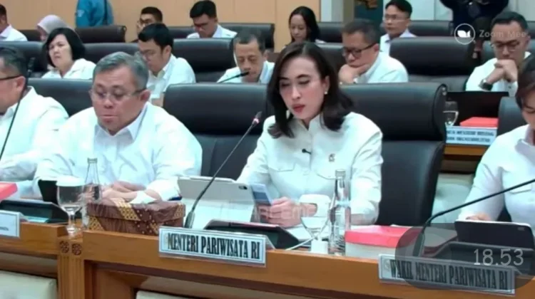 Kemenpar Catat Kunjungan Wisman ke Indonesia Tumbuh 8,24 Persen hingga April 2026