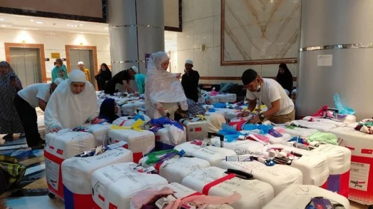 Demi Oleh-Oleh Jemaah Rela Kurangi Barang Bawaan
