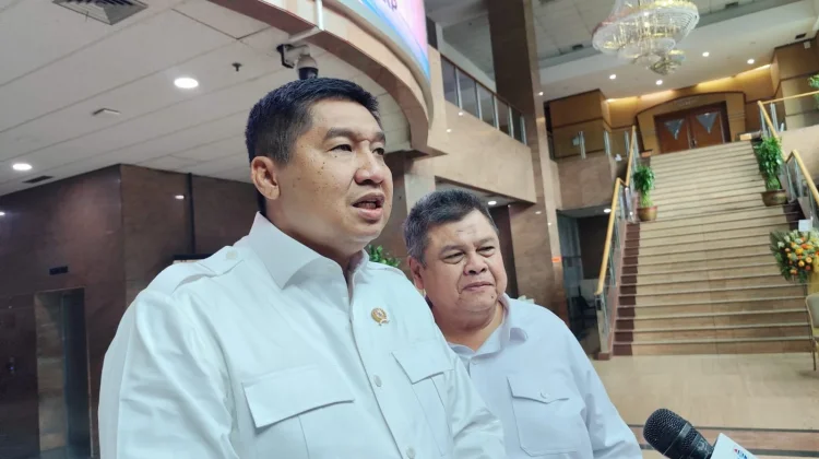 Menteri PKP Dorong Produsen Genteng Penuhi Sertifikasi SNI
