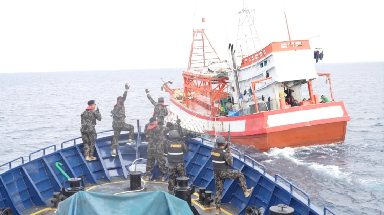 KKP Tindak Ribuan Kapal IUU Fishing, Cegah Kerugian Negara Rp16,6 Triliun