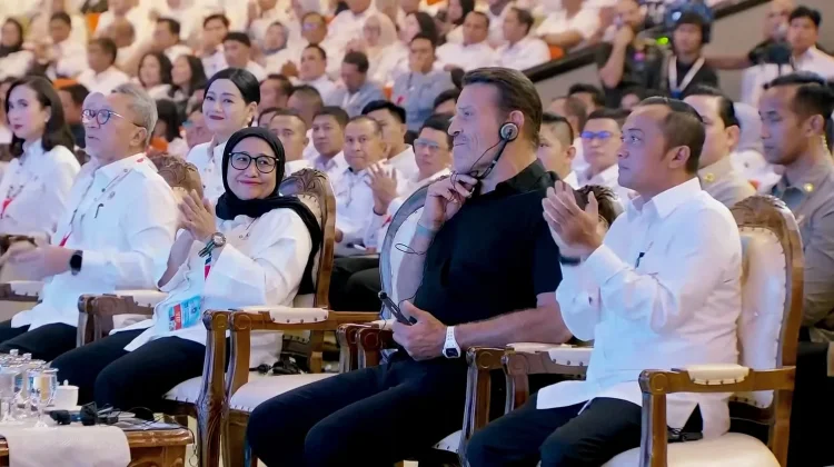 Tony Robbins Temani Presiden Prabowo Tinjau MBG, Ketahui Kiprahnya
