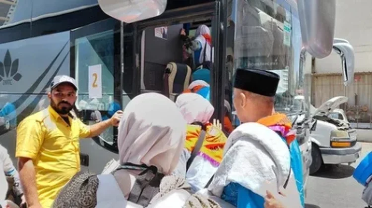 KJRI Jeddah Menerbitkan SPLP Jemaah Haji yang Kehilangan Paspor