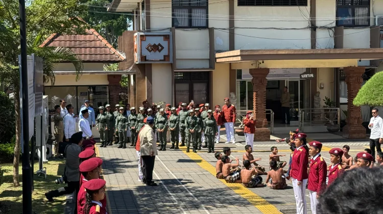 Tinjau Sekolah Rakyat di Tabanan, Presiden Prabowo disambut Tari Kecak
