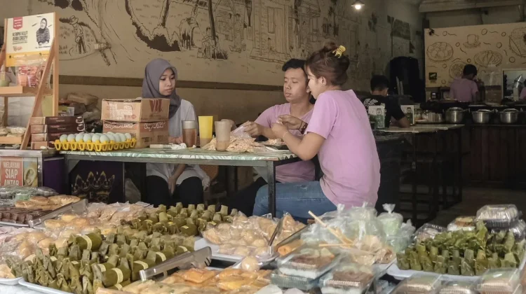 'Kangen Omah' Hadirkan Cita Rasa Masakan Rumahan, Obati Rindu Perantau di Yogyakarta