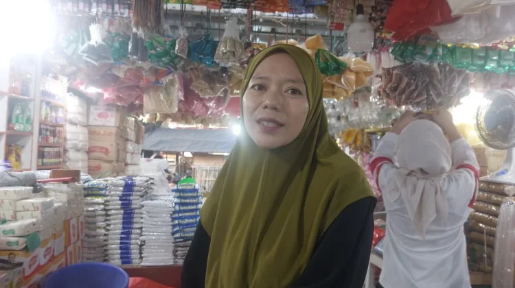Pelaku UMKM di Bekasi Keluhkan Naiknya Harga Kebutuhan Pokok