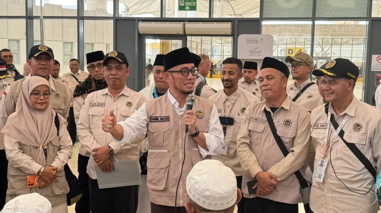 Wamenhaj Bongkar Penipuan Paket Badal Haji Rp1,4 Miliar