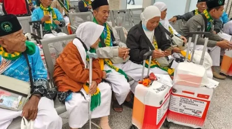 Pos Indonesia Mudahkan Jemaah Haji Kirim Oleh-Oleh ke Tanah Air