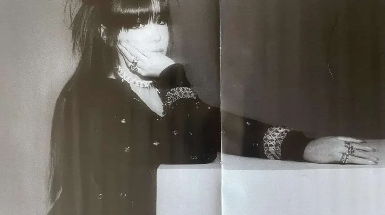 Park Bom Akhiri Kontrak dengan D-NATION Entertainment setelah Delapan Tahun