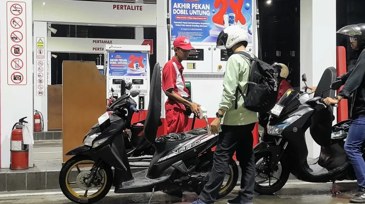 Mulai 10 Juni, Pertamax Naik jadi Rp16.250 per Liter