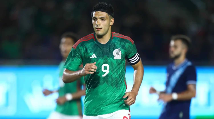Kontrak dengan Fulham Hampir Selesai, Raul Jimenez Ditarik Kembali ke Wolves