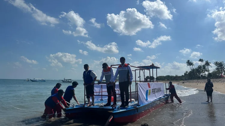 Pertamina Luncurkan Kapal Otomatis Pembersih 21 Ton Sampah Perairan