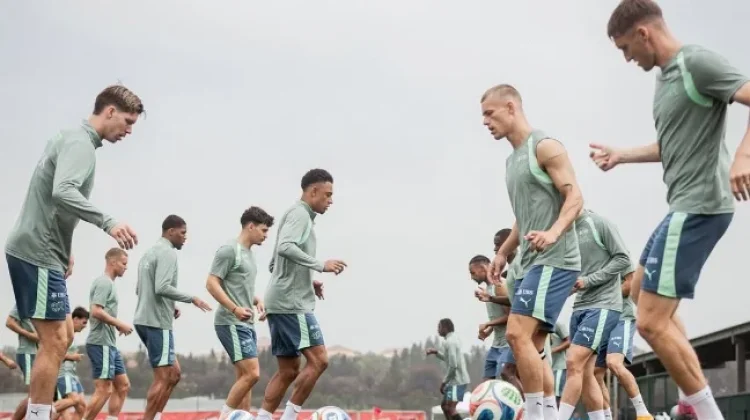 Bukan Hanya Lawan, Swiss juga  Hadapi Ancaman Ular saat Latihan
