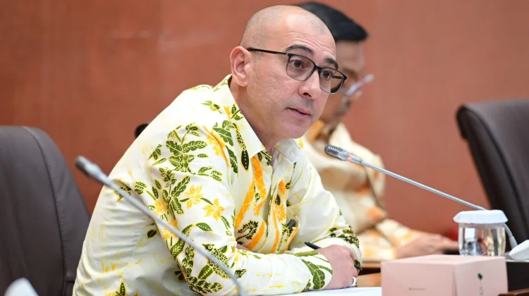Komisi VI Dorong Pemerintah Percepat Hilirisasi Industri Obat Bahan Baku Lokal