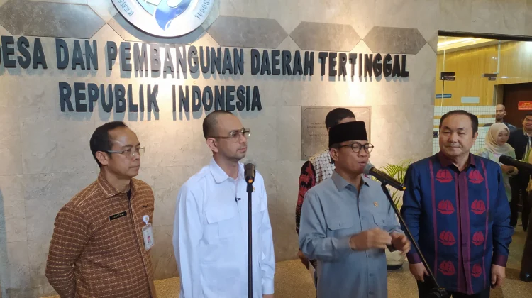 Mendes Kukuhkan Pemuda Bangun Desa Tingkatkan SDM Desa