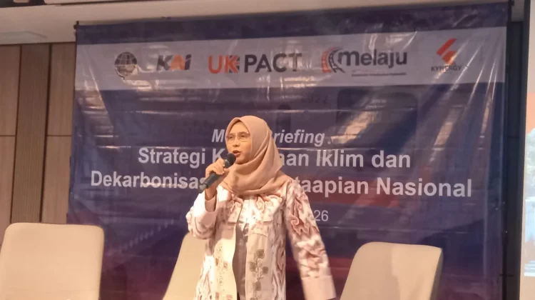 KAI Percepat Elektrifikasi Jalur Kereta untuk Tekan Polusi Nasional