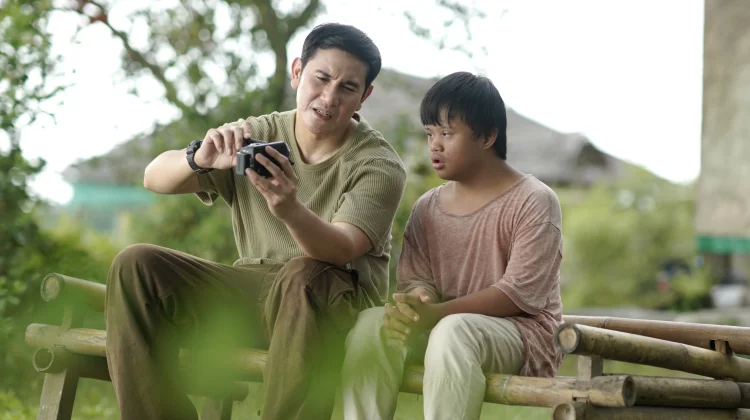 'Tanah Runtuh' Hadirkan Cerita tentang Cinta dan Kepedulian di tengah Masa Sulit