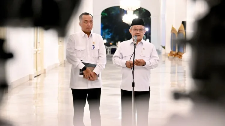 Keberadaan 'Interactive Flat Panel' Meningkatkan Motivasi Belajar Siswa