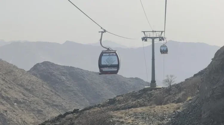 Kereta Gantung Taif Sajikan Wisata Religi Bersejarah