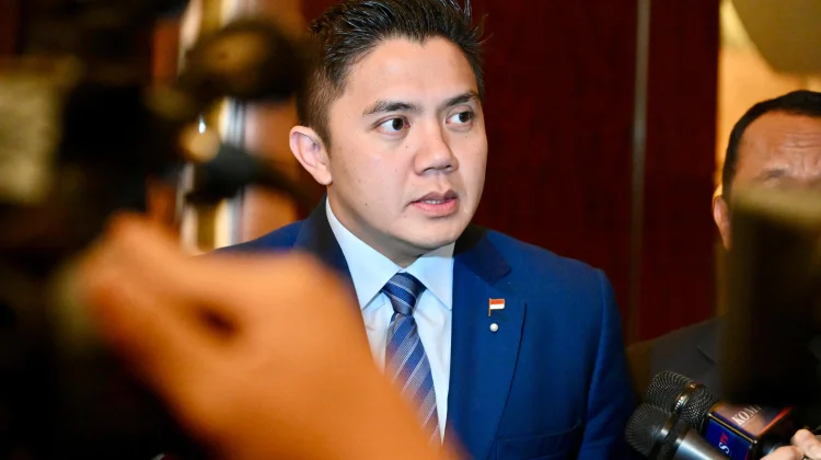 Seskab Teddy Sebut Pertamax Indonesia lebih Murah dibandingkan Negara ASEAN