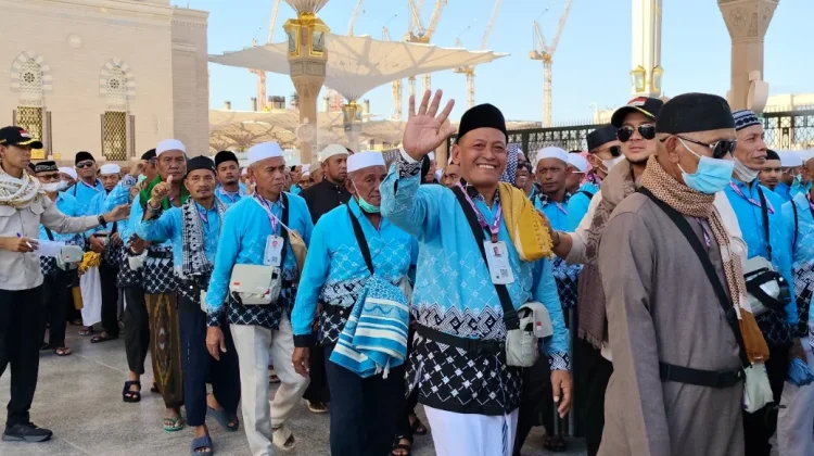 Ribuan Jemaah Indonesia Padati Raudhah Masjid Nabawi