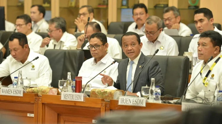 Kementerian ESDM dan DPR Sepakati Asumsi Energi dalam RAPBN 2027