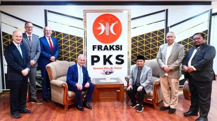 Jazuli Juwaini Bahas Kelestarian Lingkungan Bersama Global for Nature
