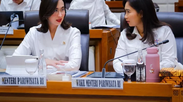 Menpar Targetkan Kunjungan 19,1 Juta Wisman pada 2027