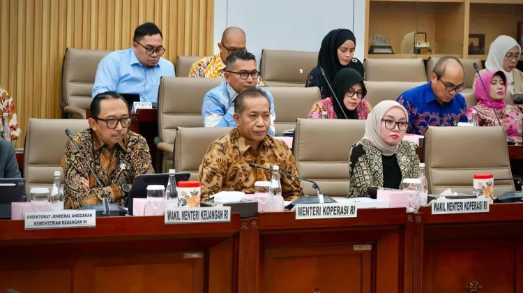 Rapat dengan DPR, Menkop Beberkan 4 ‘PR Besar’ di RUU Perkoperasian