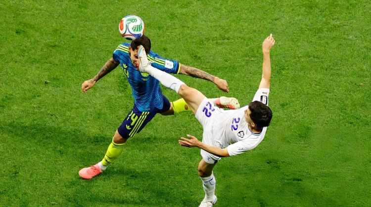Babak Pertama: Gol Munoz Bawa Kolombia Unggul Atas Uzbekistan Grup K Piala Dunia