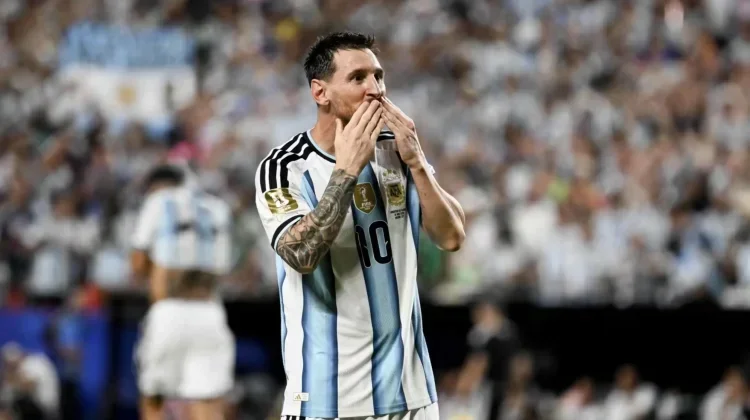 Legenda Brasil Angkat Tangan, Akui Messi 'GOAT' di Piala Dunia 2026