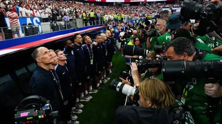 Tuchel Minta FIFA Ubah Posisi Fotografer saat Lagu Kebangsaan