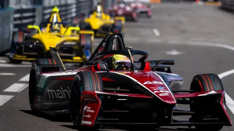 Edoardo Mortara Tercepat di Latihan Bebas Pertama E-Prix Sanya 2026