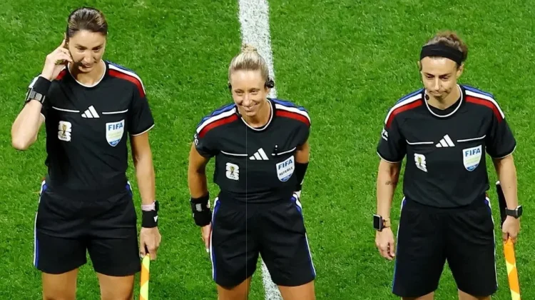 Trio Wasit Perempuan Cetak Sejarah pada Piala Dunia 2026