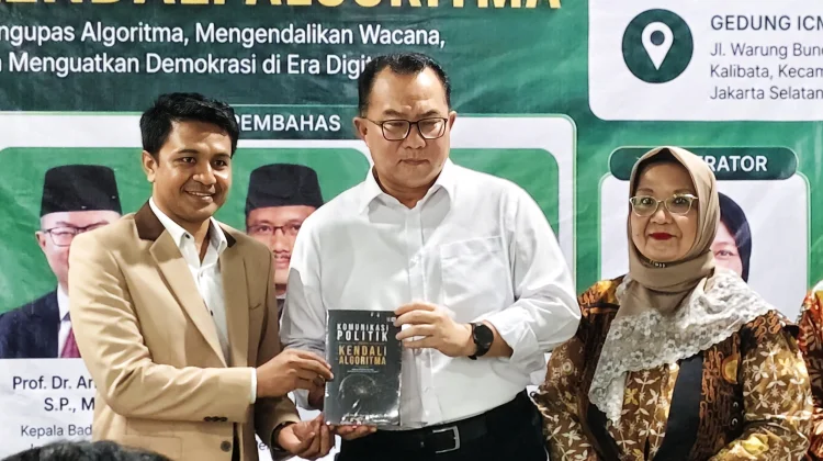 Buku 'Komunikasi Politik dalam Kendali Algoritma' Rilis, Soroti Hoaks Era Digital