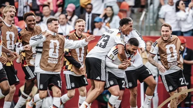 Menang 2-1 'Epic Comeback', Ini Profil dan Karier Juru Selamat Jerman, Deniz Undav